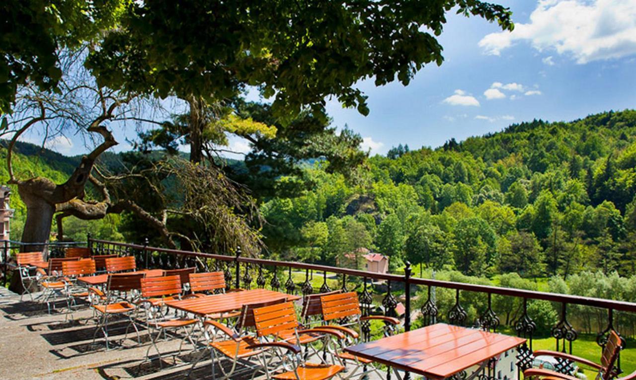 Hotel U Bileho Kone Loket Exterior foto