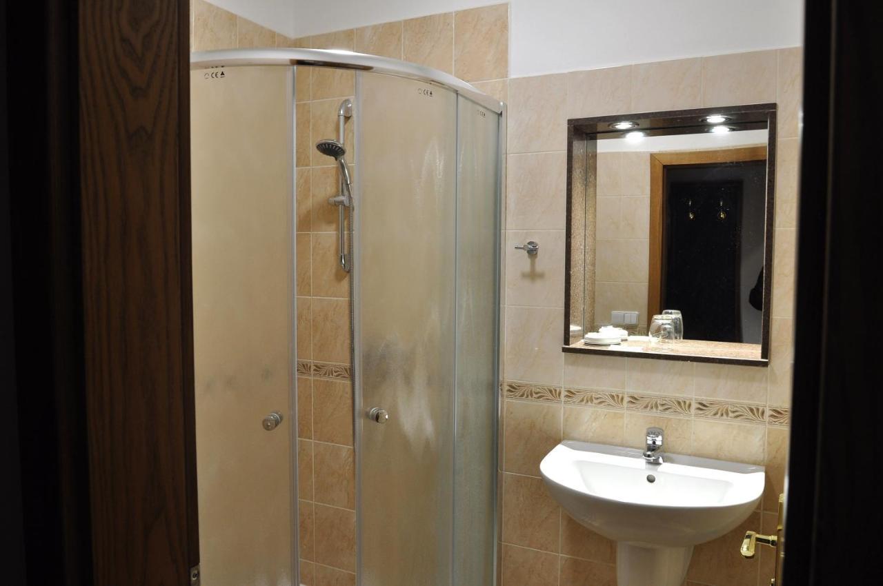 Hotel U Bileho Kone Loket Exterior foto